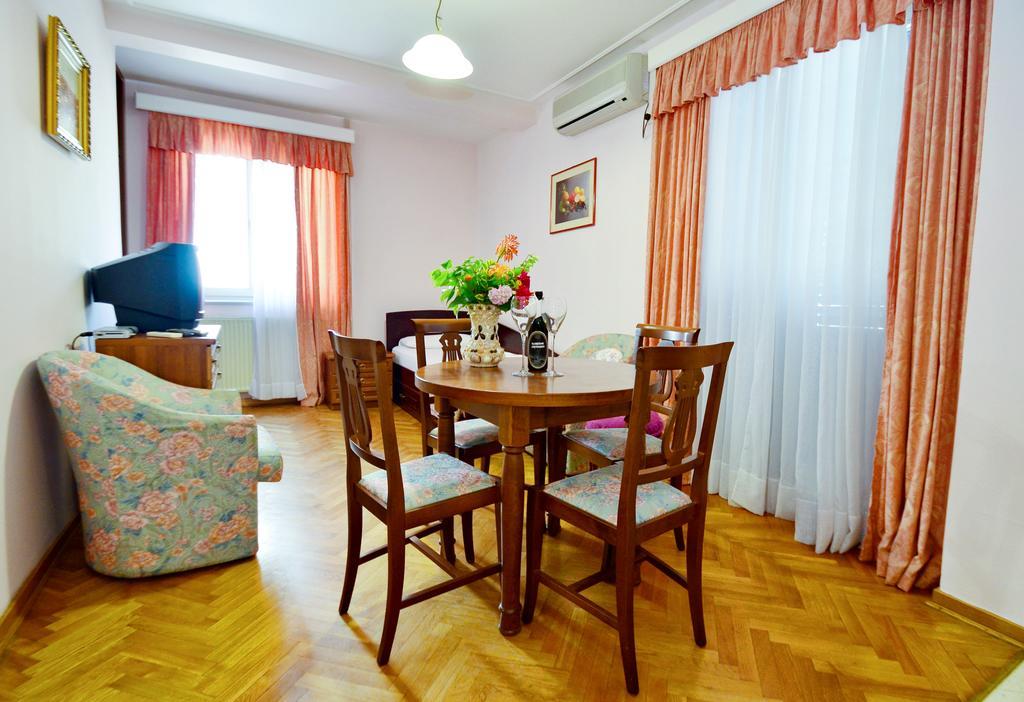 Villa Velzon Guesthouse Budva Dış mekan fotoğraf