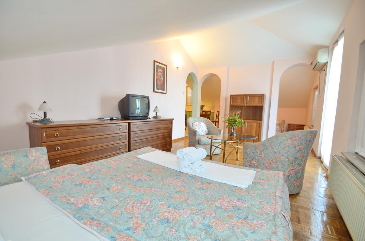 Villa Velzon Guesthouse Budva Dış mekan fotoğraf