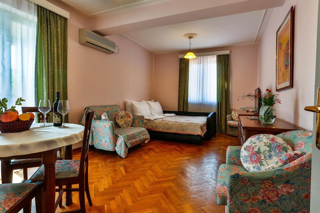 Villa Velzon Guesthouse Budva Dış mekan fotoğraf